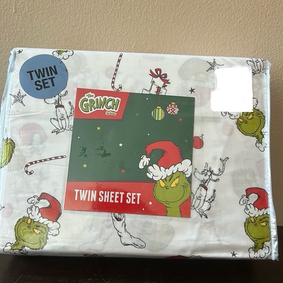 Grinch Twin Sheet Set New Max The Dog Christmas Cotton Wreath Stars Gifts